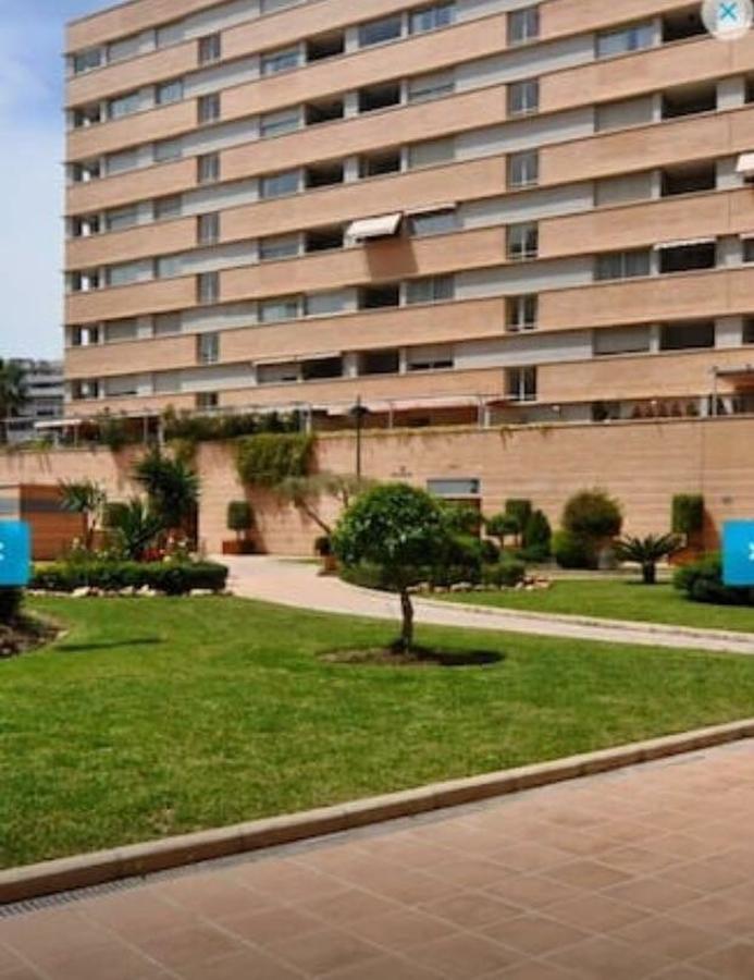 Apartment Plaza De La Solidaridad Málaga Extérieur photo